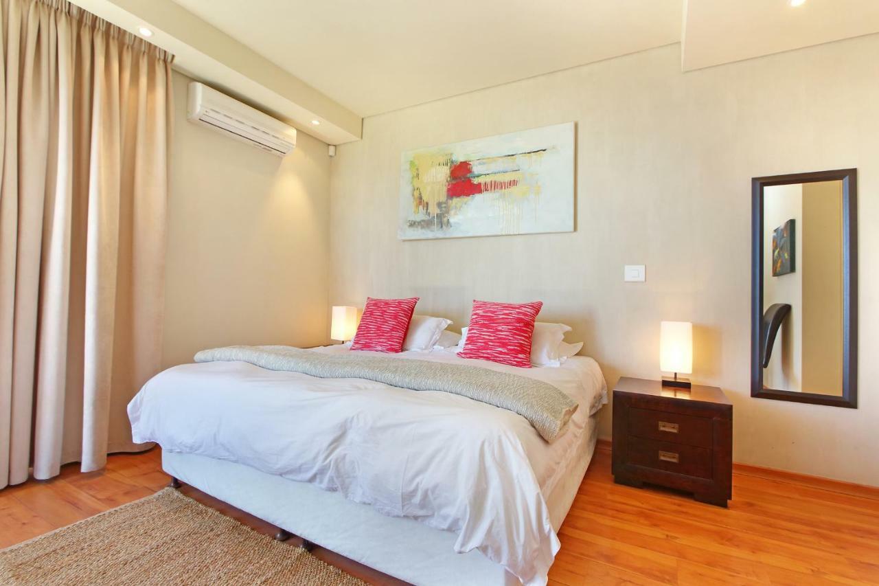 The Rocks Villa Camps Bay Bagian luar foto
