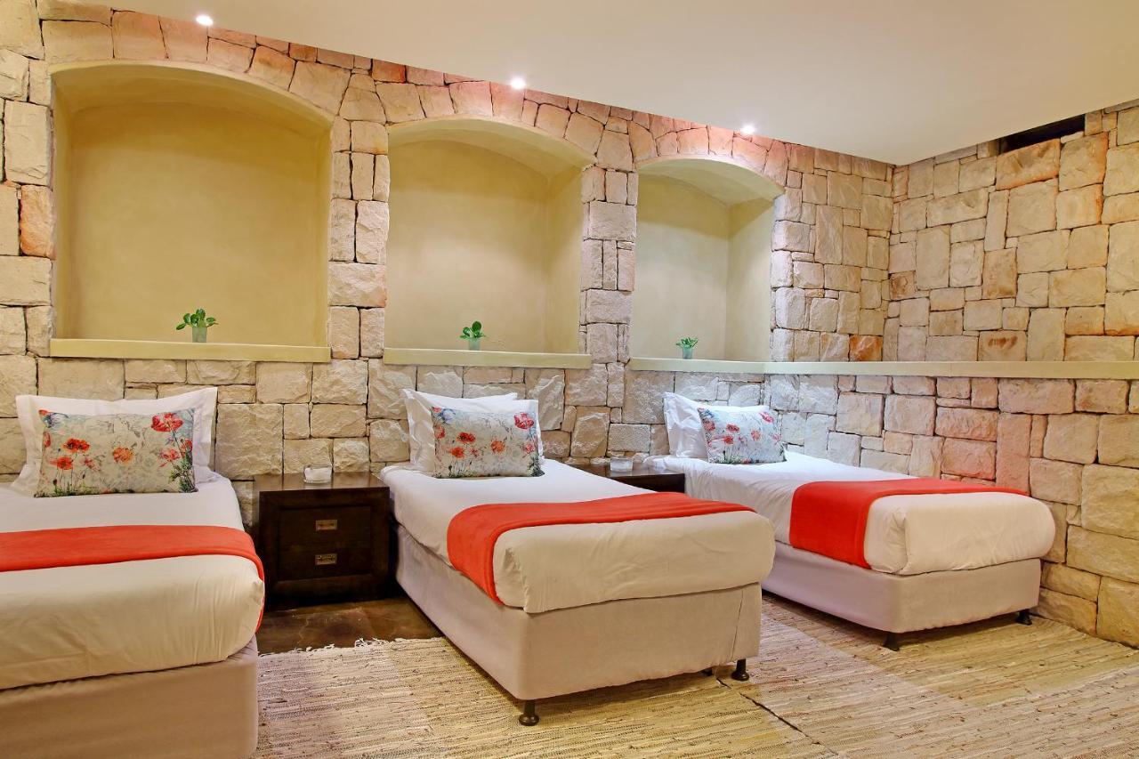 The Rocks Villa Camps Bay Bagian luar foto